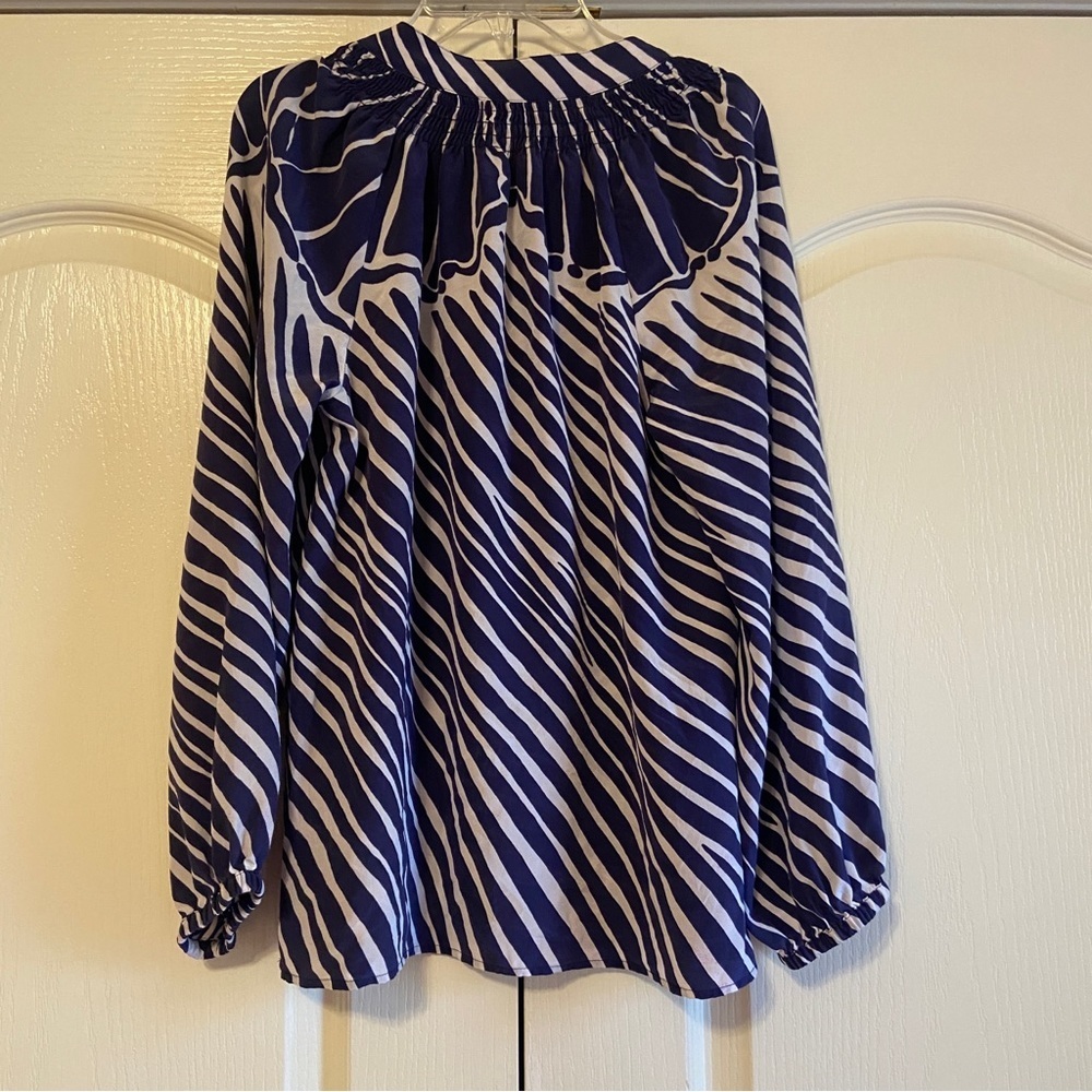 Lilly Pulitzer Blouse - Picture 2 of 8